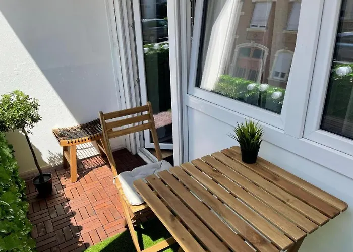 Gemuetliches Naehe Bahnhof 호텔 3*