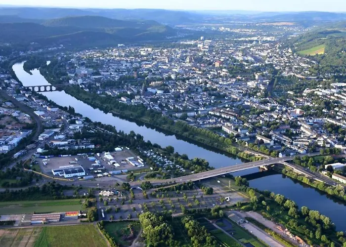 호텔 Gemuetliches Naehe Bahnhof 3*